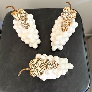 VTG Decorative White Grape Clusters with Gold Metal Leaves - Set of 3